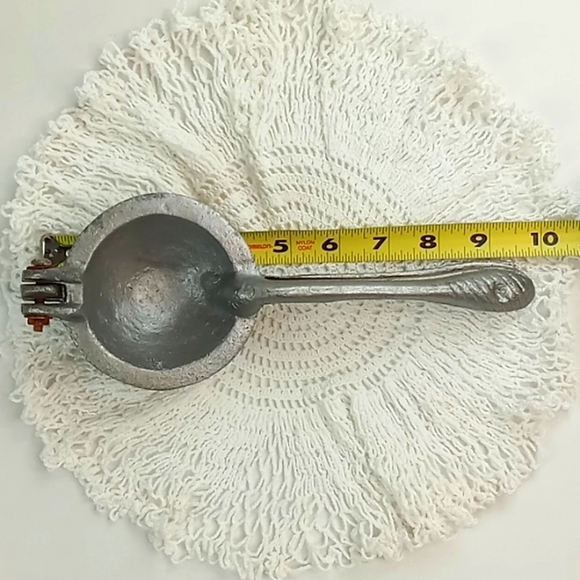 Vintage Die Cast Aluminum Lemon+Lime Hand Juicer/Squeezer/Press - Picture 6 of 10